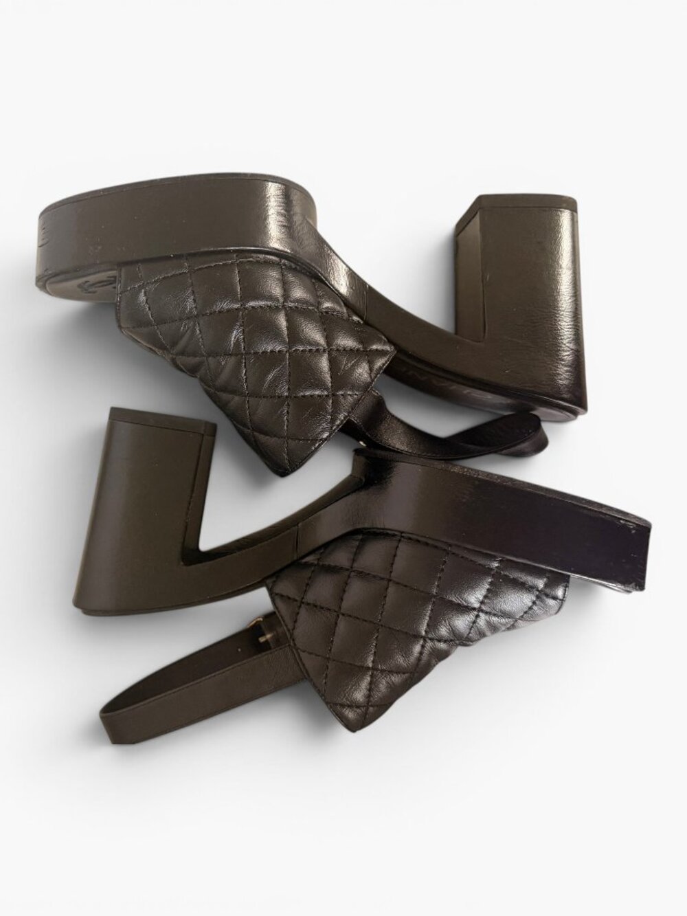 CHANEL CC LOGO QUILTED LAMBSKIN SLINGBACK BLOCK HEEL SANDALS BLACK 38 - Picture 10 of 14